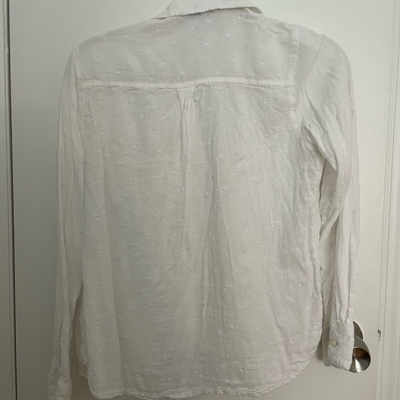 Classic White Embroidered Button Down Shirt with Pocket - Picture 2 of 4